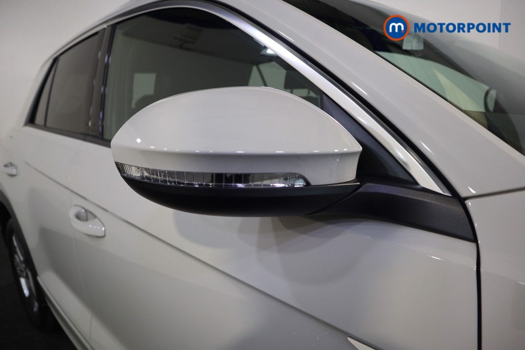 Volkswagen T-Roc R-Line Automatic Petrol SUV - Stock Number (1565022) - 23rd supplementary image