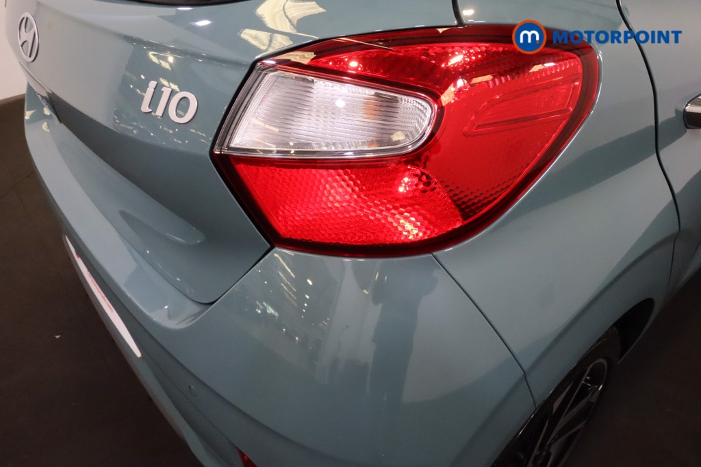Hyundai I10 Premium Automatic Petrol Hatchback - Stock Number (1565067) - 23rd supplementary image