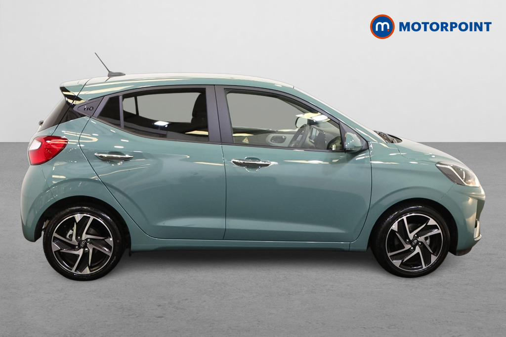 Hyundai I10 Premium Automatic Petrol Hatchback - Stock Number (1565067) - Drivers side
