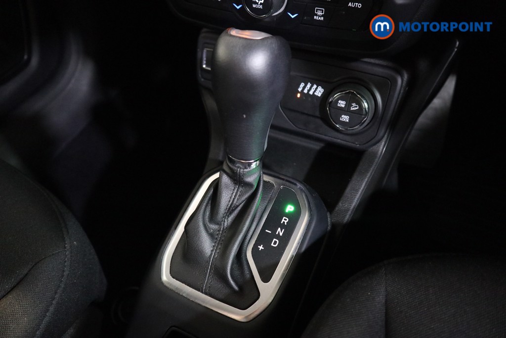 Jeep Renegade Longitude Automatic Petrol Plug-In Hybrid SUV - Stock Number (1545000) - 8th supplementary image
