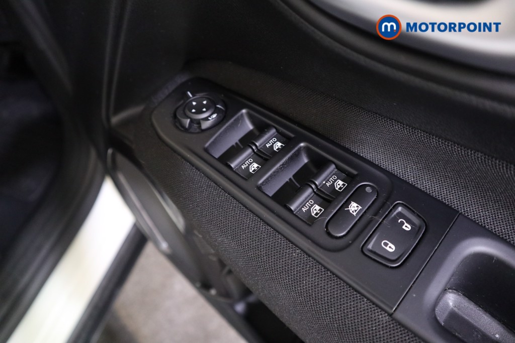 Jeep Renegade Longitude Automatic Petrol Plug-In Hybrid SUV - Stock Number (1545000) - 10th supplementary image