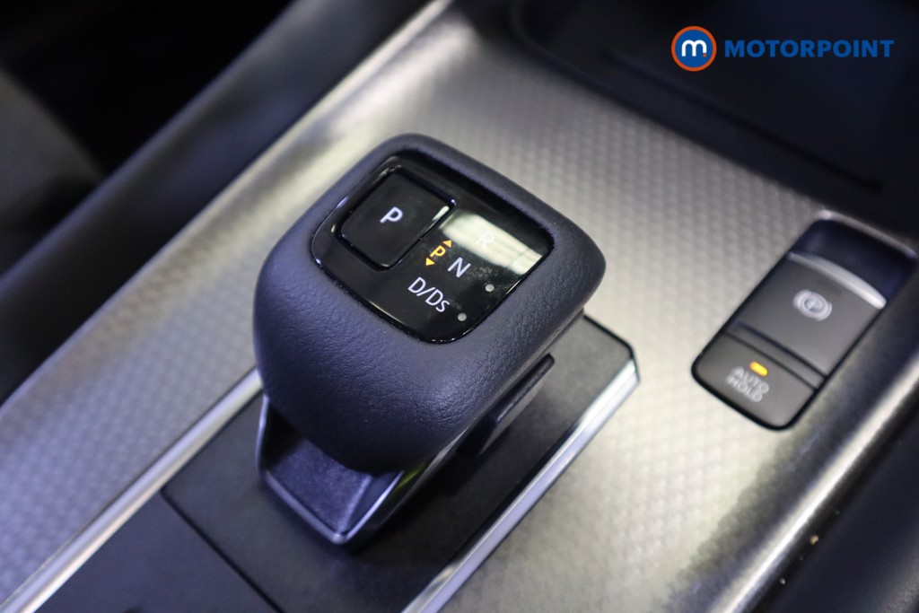 Nissan Qashqai N-Connecta Automatic Petrol SUV - Stock Number (1552316) - 5th supplementary image