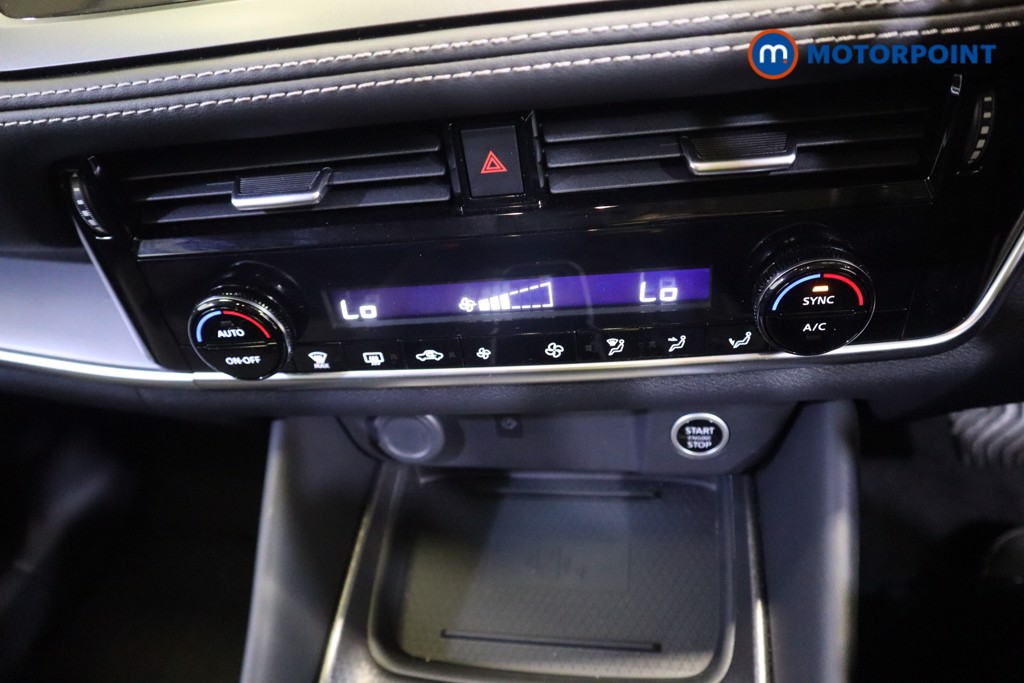 Nissan Qashqai N-Connecta Automatic Petrol SUV - Stock Number (1552316) - 19th supplementary image