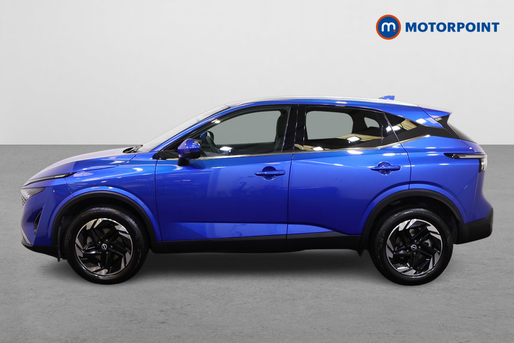 Nissan Qashqai N-Connecta Automatic Petrol SUV - Stock Number (1552316) - Passenger side