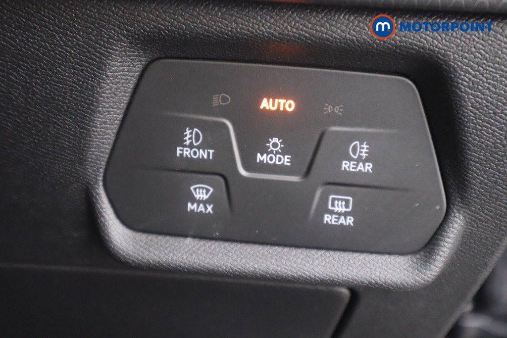 Seat Leon Se Dynamic Manual Petrol Hatchback - Stock Number (1552545) - 8th supplementary image
