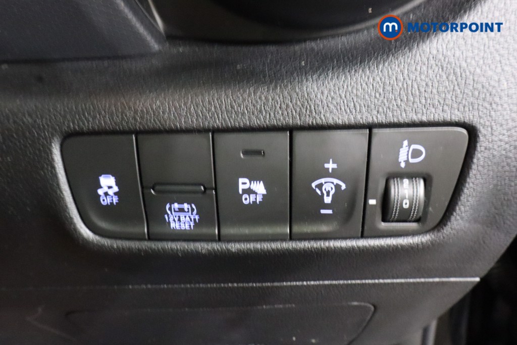 Hyundai Kona Se Connect Automatic Petrol-Electric Hybrid SUV - Stock Number (1553769) - 17th supplementary image