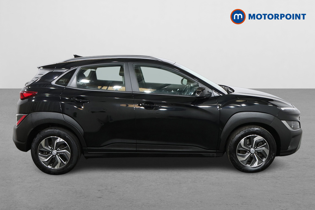 Hyundai Kona Se Connect Automatic Petrol-Electric Hybrid SUV - Stock Number (1553769) - Drivers side