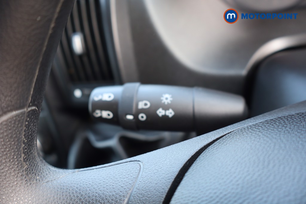 Peugeot Boxer Professional Premium-Plus Manual Diesel High Volume-High Roof Van - Stock Number (1557515) - 8th supplementary image
