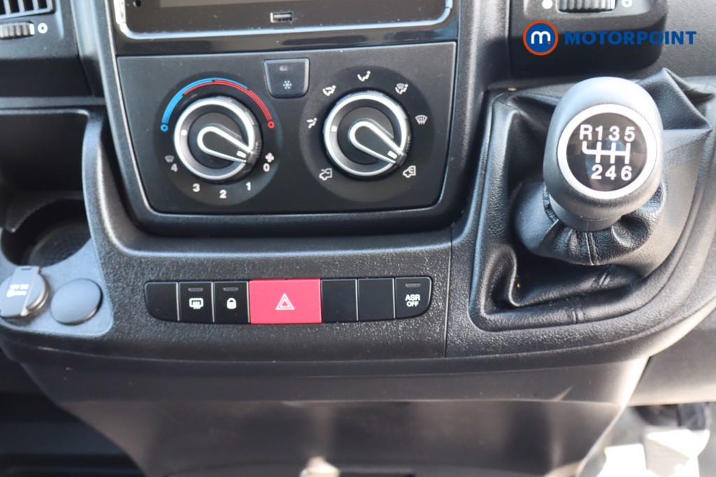 Peugeot Boxer Professional Premium-Plus Manual Diesel High Volume-High Roof Van - Stock Number (1557515) - 10th supplementary image