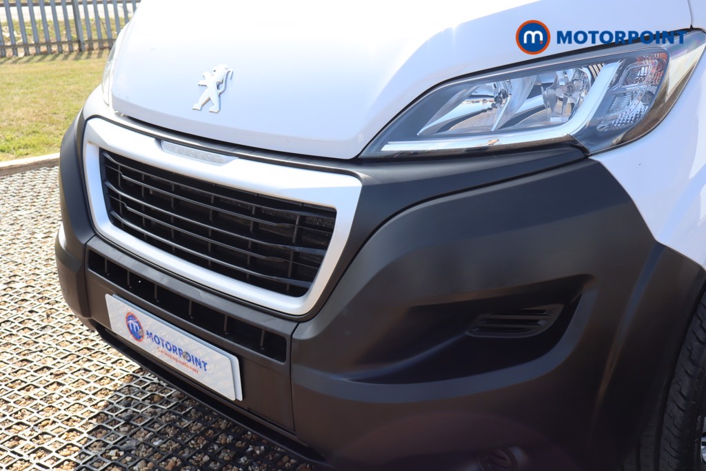 Peugeot Boxer Professional Premium-Plus Manual Diesel High Volume-High Roof Van - Stock Number (1557515) - 19th supplementary image