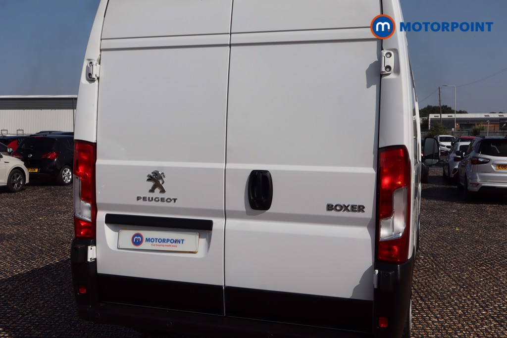 Peugeot Boxer Professional Premium-Plus Manual Diesel High Volume-High Roof Van - Stock Number (1557515) - 21st supplementary image