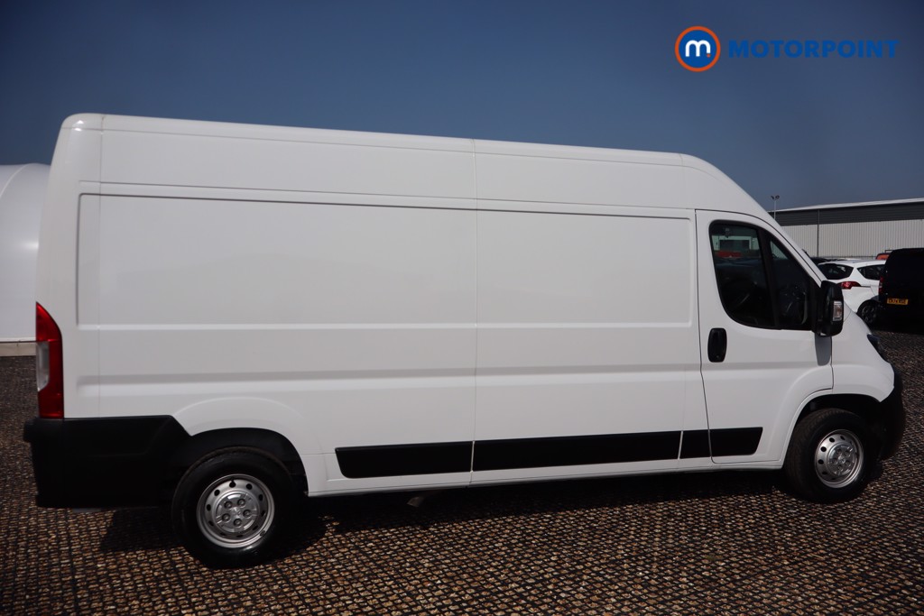 Peugeot Boxer Professional Premium-Plus Manual Diesel High Volume-High Roof Van - Stock Number (1557515) - 33rd supplementary image