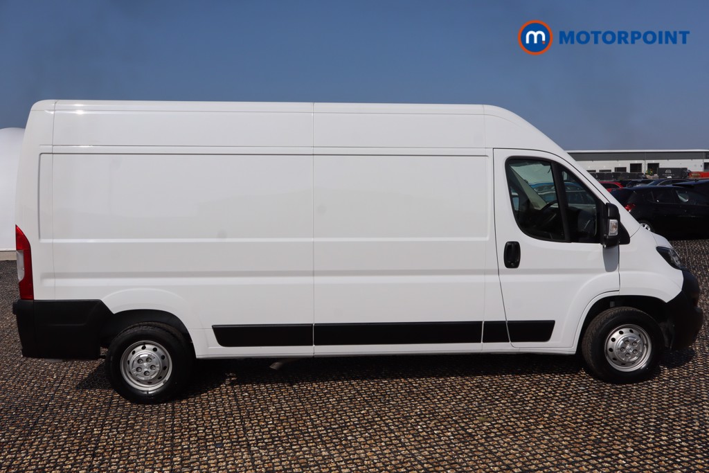 Peugeot Boxer Professional Premium-Plus Manual Diesel High Volume-High Roof Van - Stock Number (1557515) - 34th supplementary image