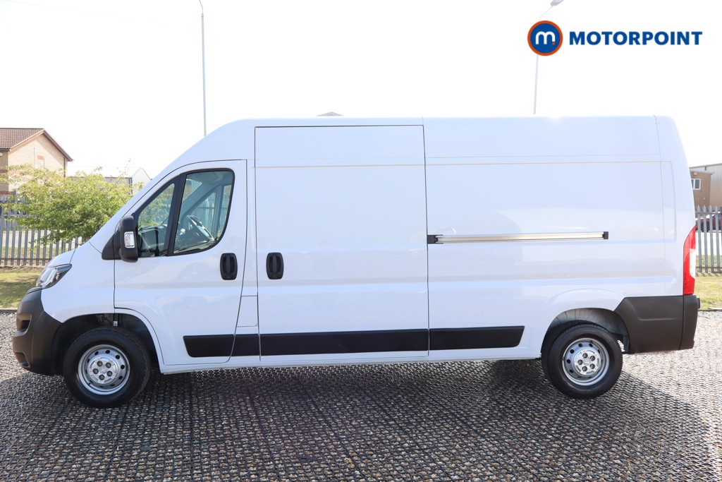 Peugeot Boxer Professional Premium-Plus Manual Diesel High Volume-High Roof Van - Stock Number (1557515) - 45th supplementary image
