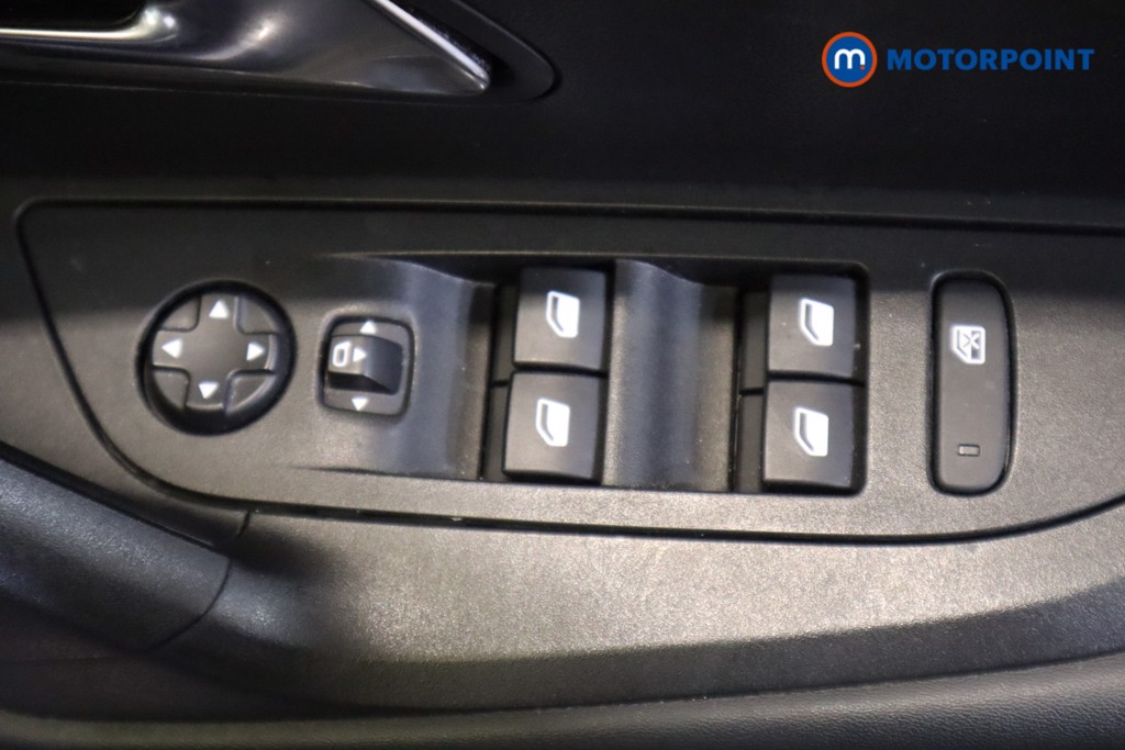 Peugeot 2008 Allure Premium Automatic Electric SUV - Stock Number (1557800) - 13th supplementary image