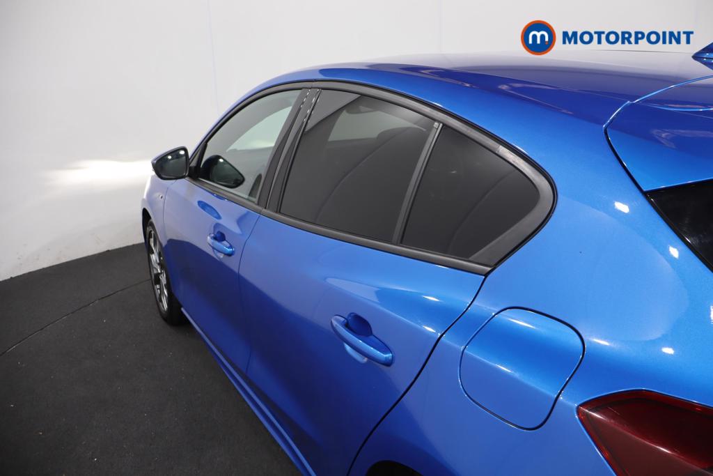 Ford Focus St-Line Edition Manual Petrol-Electric Hybrid Hatchback - Stock Number (1558492) - 15th supplementary image