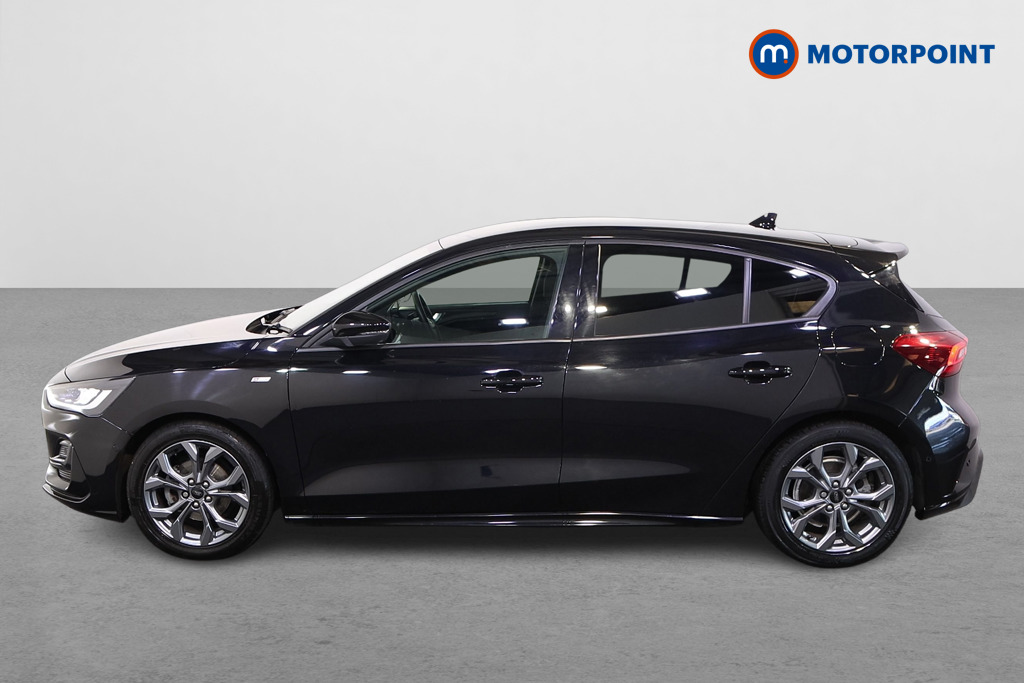 Ford Focus St-Line Manual Petrol Hatchback - Stock Number (1558520) - Passenger side