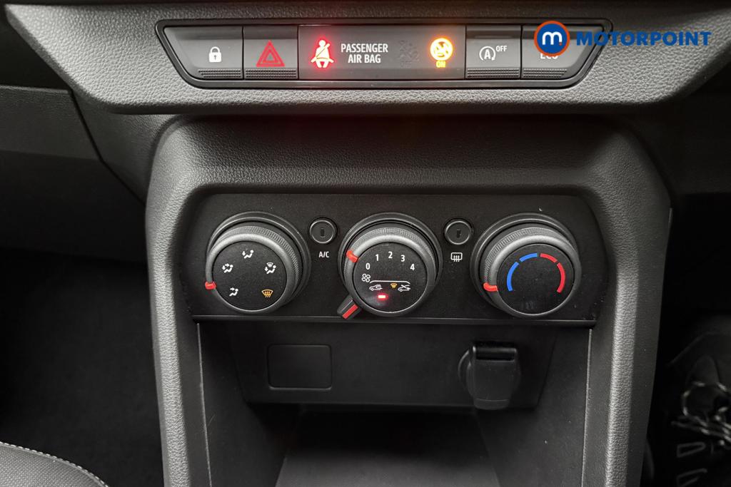 Dacia Sandero Expression Manual Petrol Hatchback - Stock Number (1558611) - 20th supplementary image