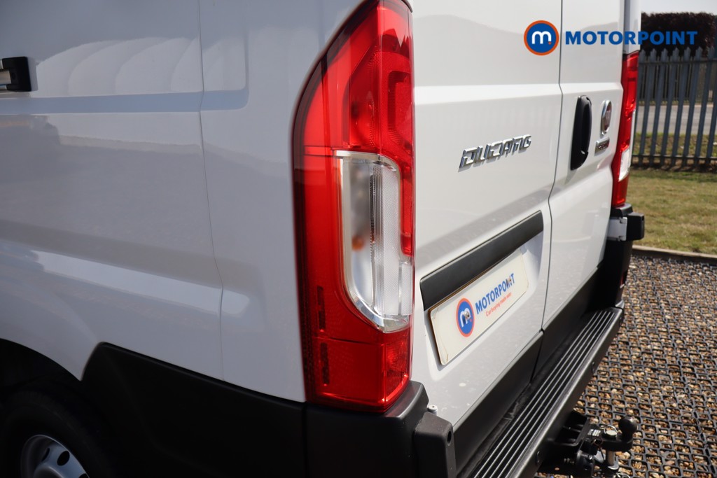 Fiat Ducato Business Pro Manual Diesel High Volume-High Roof Van - Stock Number (1558636) - 20th supplementary image