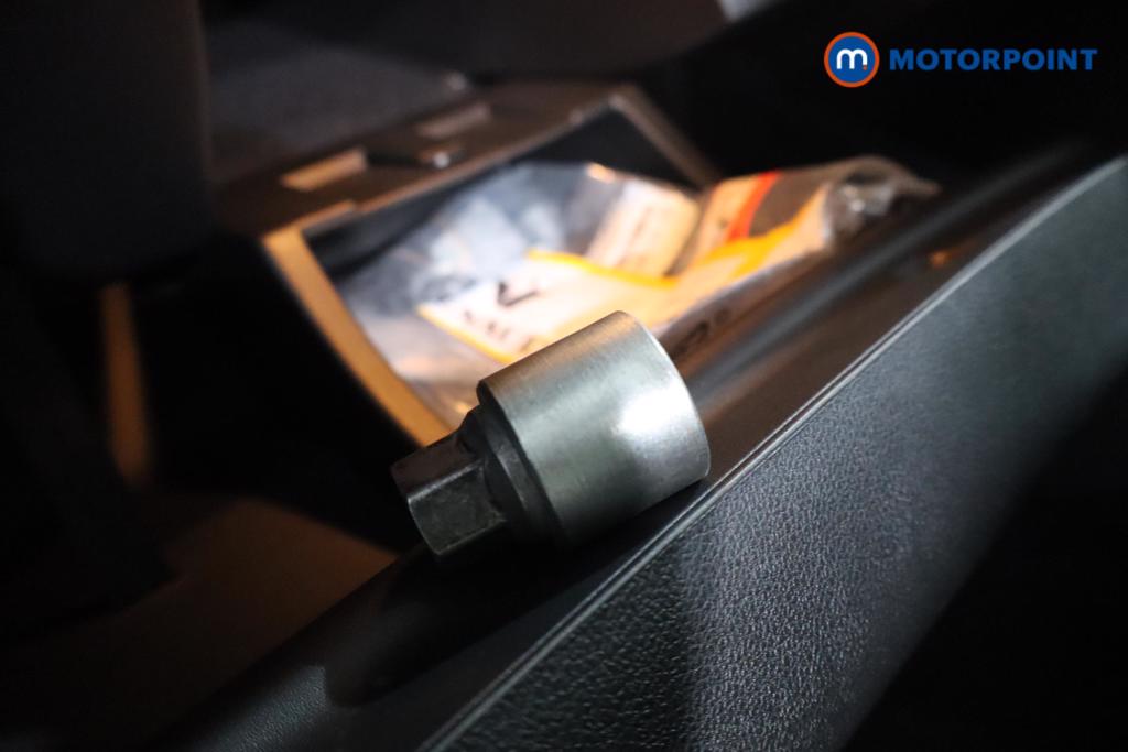 Renault Megane Iconic Manual Petrol Hatchback - Stock Number (1558716) - 13th supplementary image