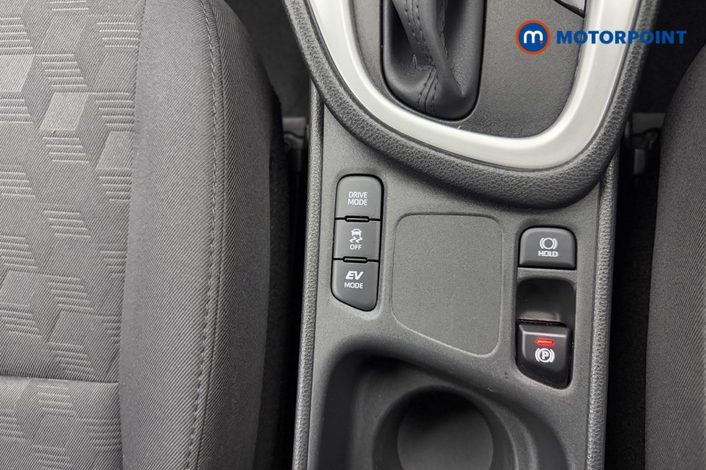 Toyota Yaris Icon Automatic Petrol-Electric Hybrid Hatchback - Stock Number (1559651) - 9th supplementary image
