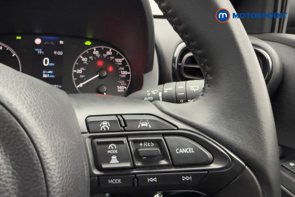 Toyota Yaris Icon Automatic Petrol-Electric Hybrid Hatchback - Stock Number (1559651) - 11th supplementary image
