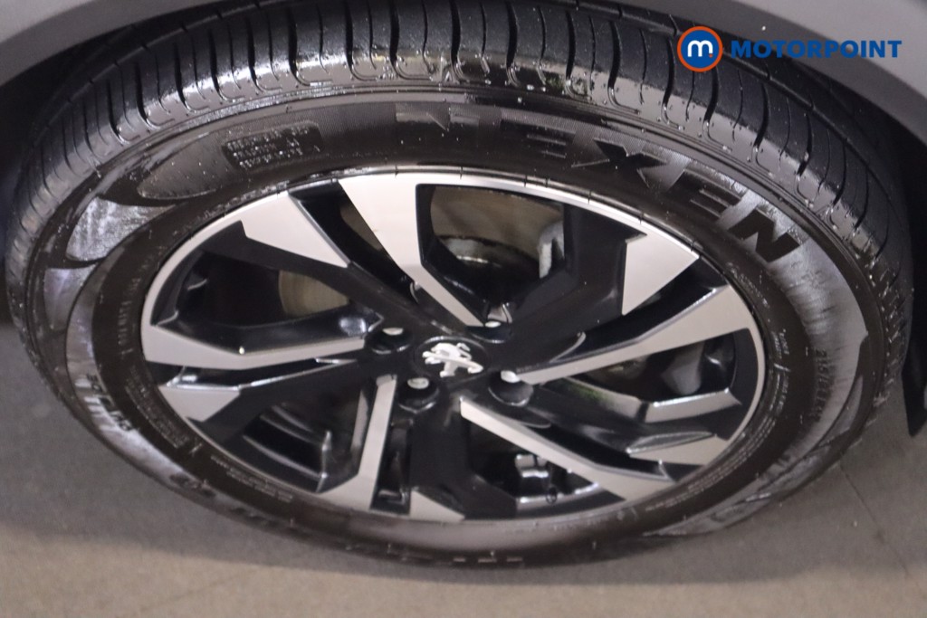 Peugeot 2008 Allure Premium Manual Petrol SUV - Stock Number (1560258) - 11th supplementary image