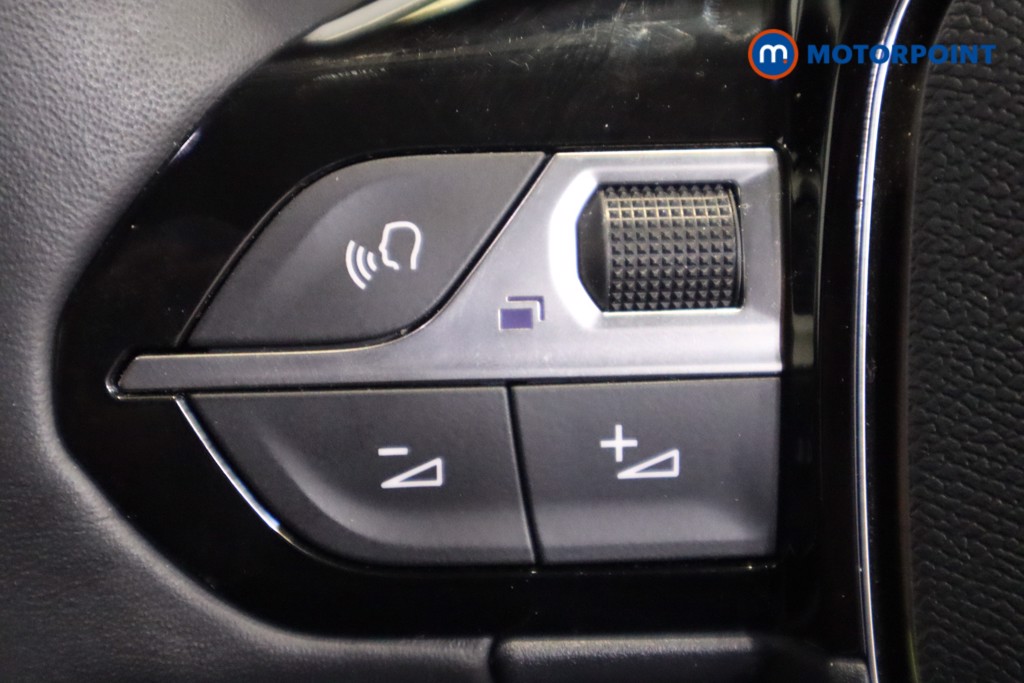 Peugeot 2008 Allure Premium Manual Petrol SUV - Stock Number (1560258) - 15th supplementary image
