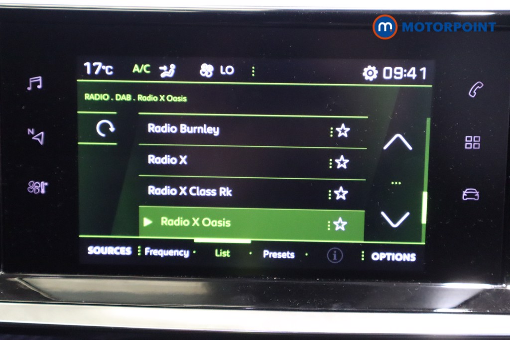 Peugeot 2008 Allure Premium Manual Petrol SUV - Stock Number (1560258) - 18th supplementary image