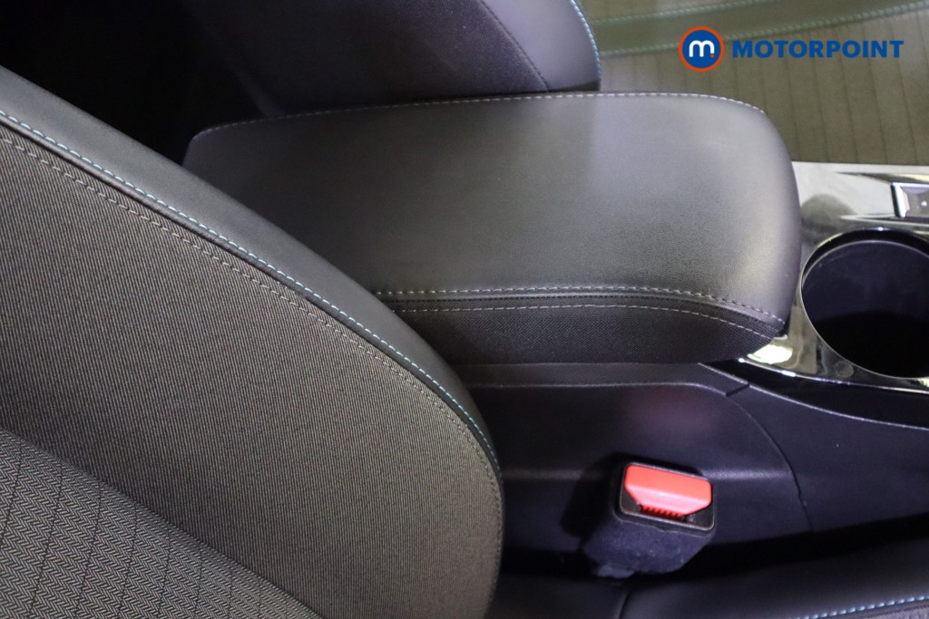 Peugeot 2008 Allure Premium Manual Petrol SUV - Stock Number (1560258) - 25th supplementary image
