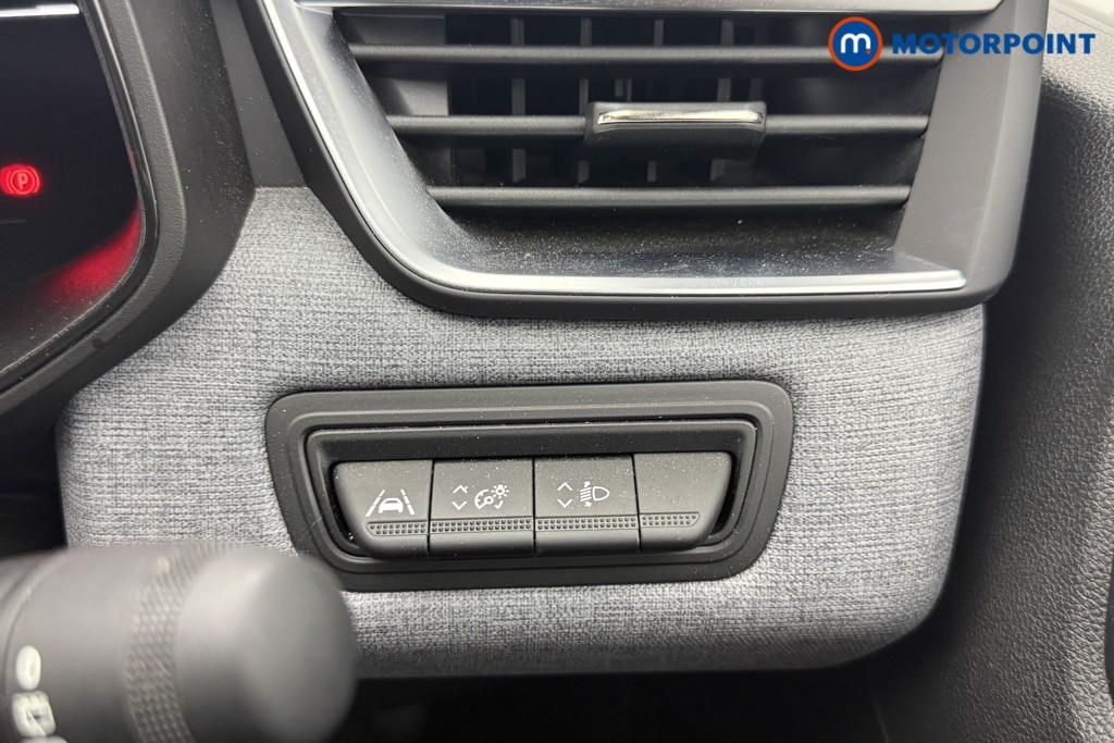 Renault Clio Evolution Manual Petrol Hatchback - Stock Number (1560428) - 9th supplementary image