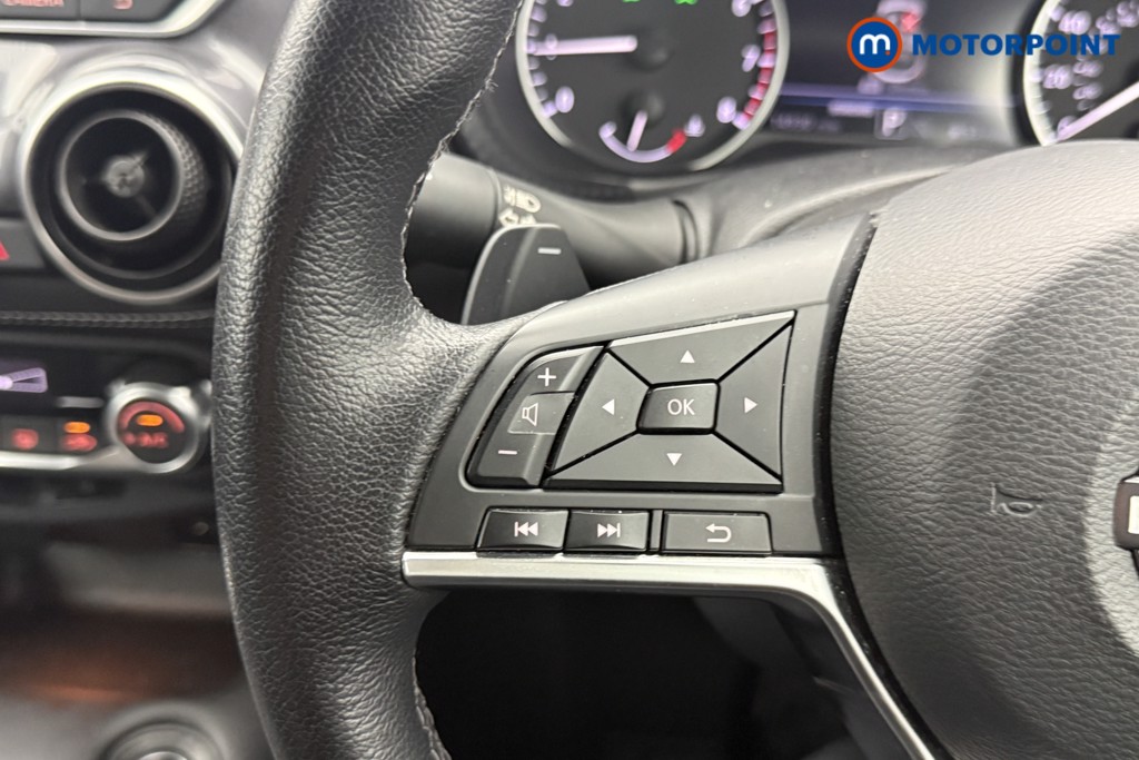 Nissan Juke N-Connecta Automatic Petrol SUV - Stock Number (1560431) - 7th supplementary image