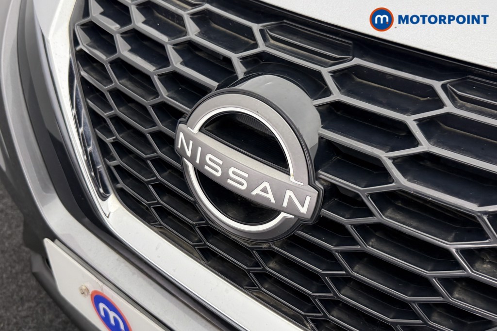 Nissan Juke N-Connecta Automatic Petrol SUV - Stock Number (1560431) - 17th supplementary image