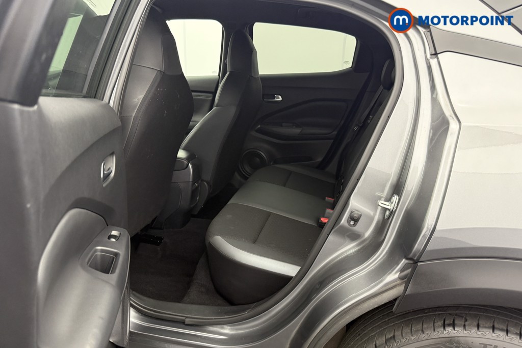 Nissan Juke N-Connecta Automatic Petrol SUV - Stock Number (1560431) - 20th supplementary image