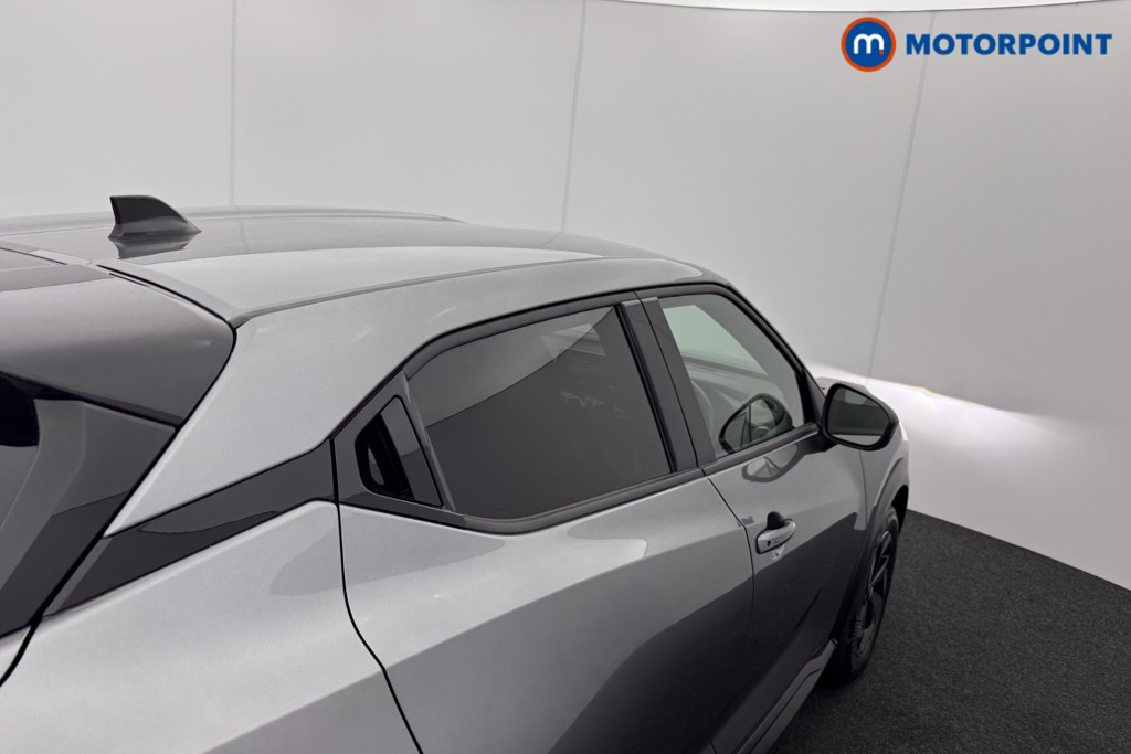 Nissan Juke N-Connecta Automatic Petrol SUV - Stock Number (1560431) - 26th supplementary image