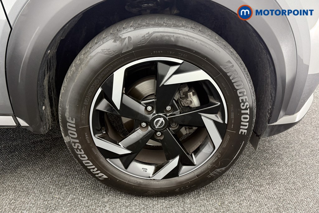 Nissan Juke N-Connecta Automatic Petrol SUV - Stock Number (1560431) - 27th supplementary image