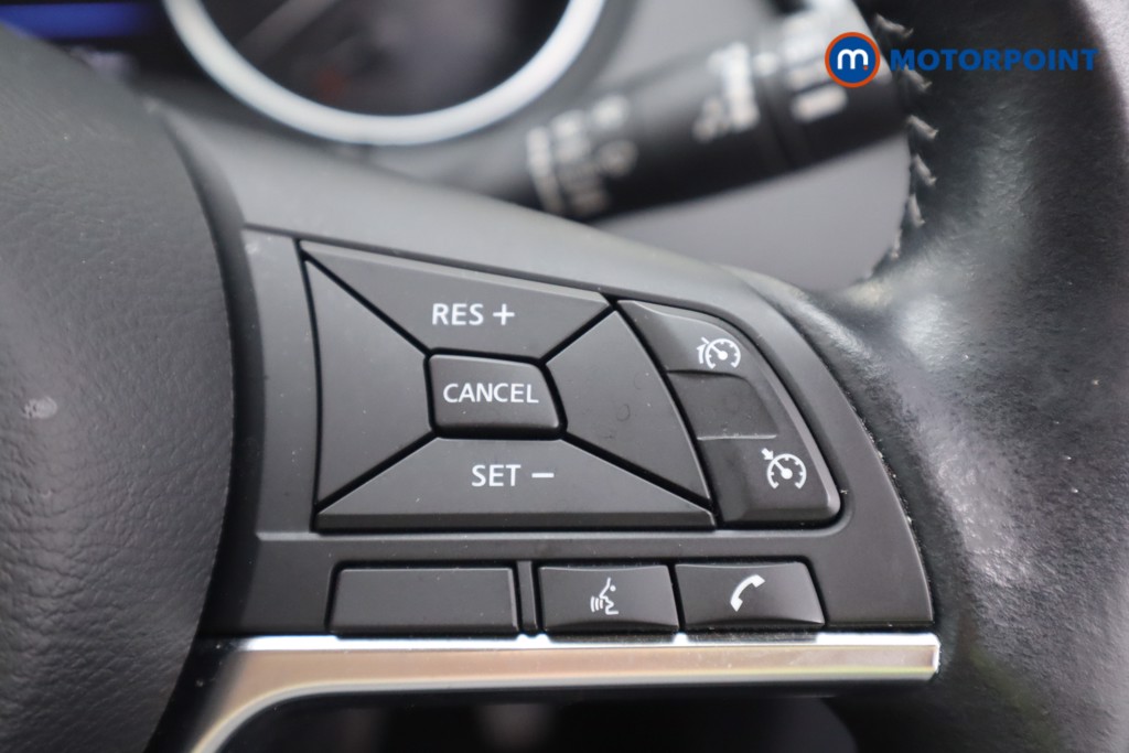 Nissan Qashqai Acenta Premium Automatic Petrol SUV - Stock Number (1560753) - 2nd supplementary image