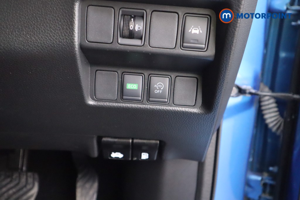 Nissan Qashqai Acenta Premium Automatic Petrol SUV - Stock Number (1560753) - 8th supplementary image