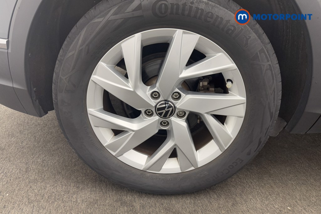 Volkswagen Tiguan Life Manual Petrol SUV - Stock Number (1560898) - 19th supplementary image