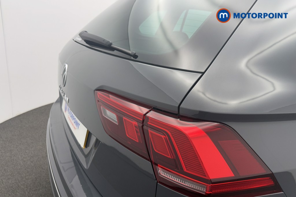 Volkswagen Tiguan Life Manual Petrol SUV - Stock Number (1560898) - 24th supplementary image