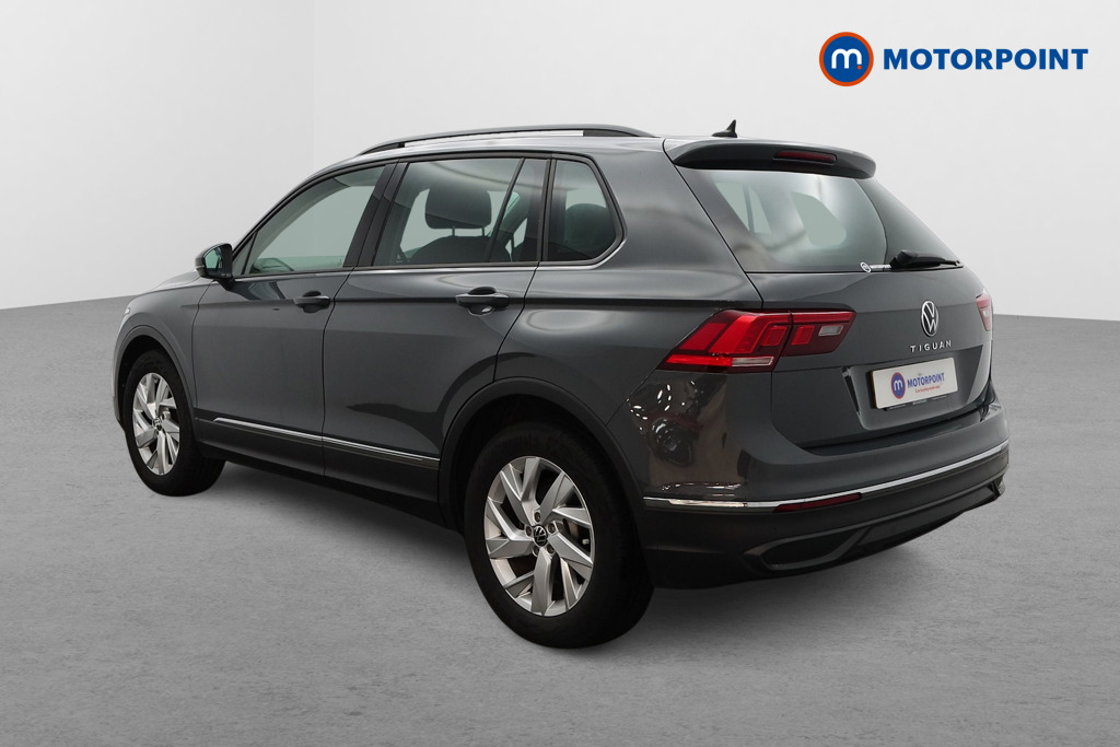 Volkswagen Tiguan Life Manual Petrol SUV - Stock Number (1560898) - Passenger side rear corner