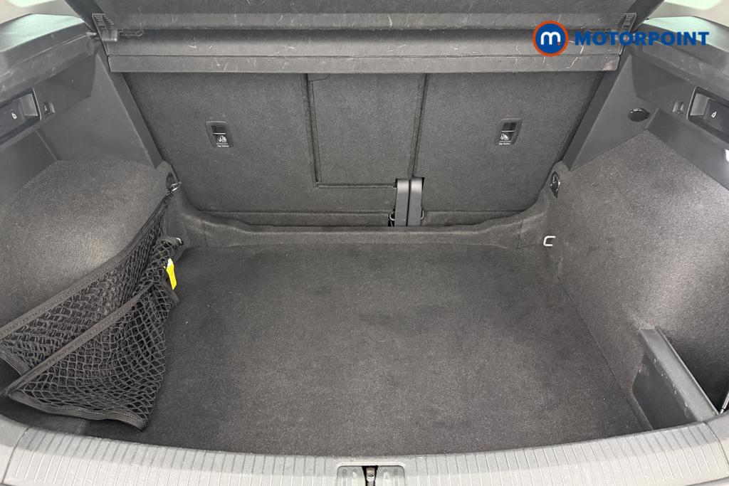 Volkswagen Tiguan Life Automatic Petrol SUV - Stock Number (1560907) - 6th supplementary image