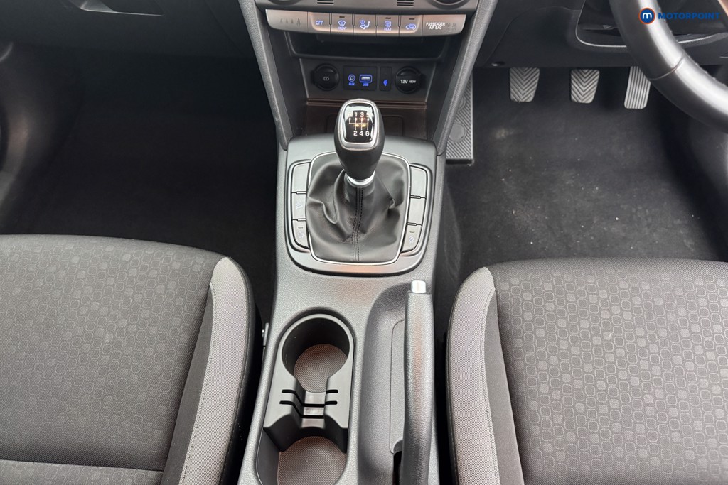 Hyundai Kona Premium Manual Petrol SUV - Stock Number (1561031) - 10th supplementary image