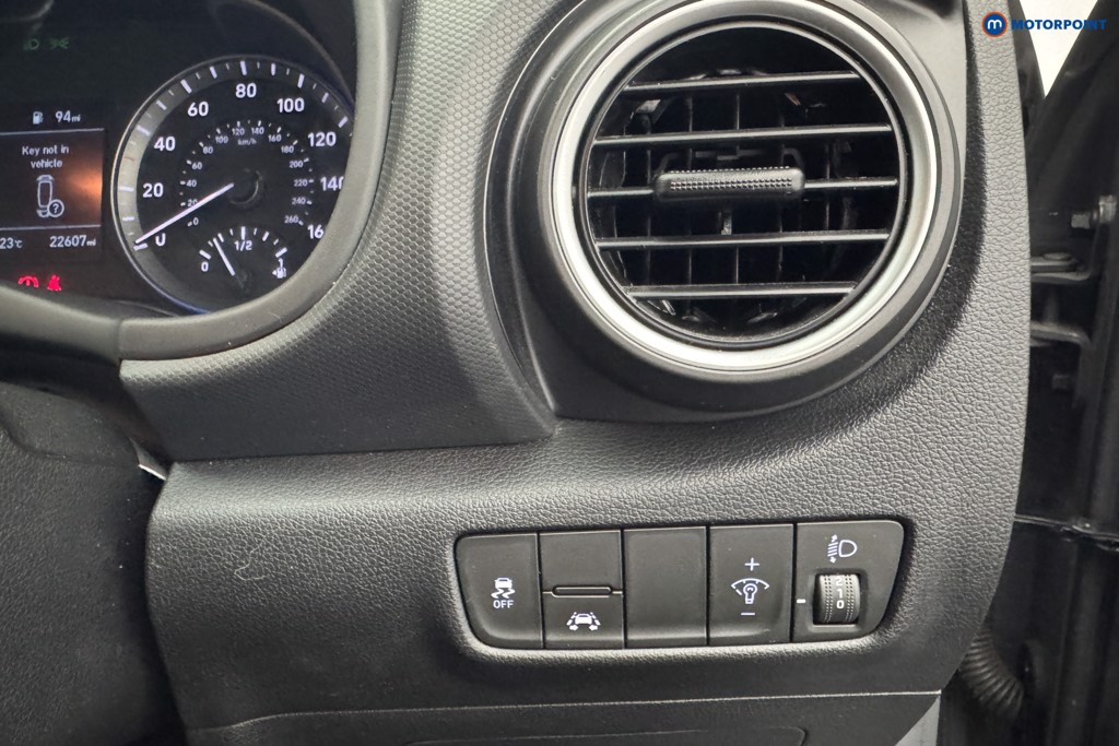 Hyundai Kona Premium Manual Petrol SUV - Stock Number (1561031) - 20th supplementary image