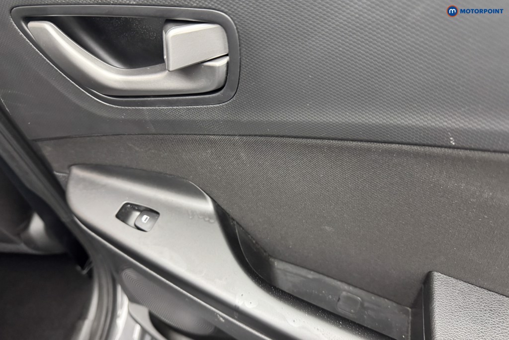 Hyundai Kona Premium Manual Petrol SUV - Stock Number (1561031) - 24th supplementary image