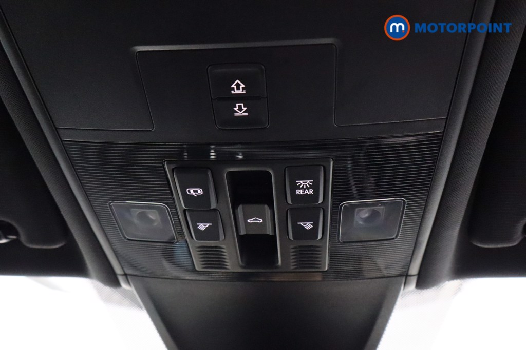 Volkswagen Tiguan R-Line Automatic Diesel SUV - Stock Number (1561400) - 19th supplementary image