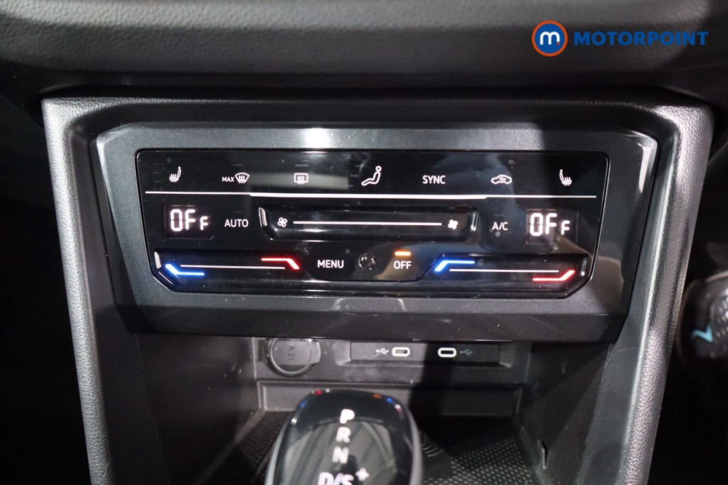 Volkswagen Tiguan R-Line Automatic Diesel SUV - Stock Number (1561400) - 20th supplementary image