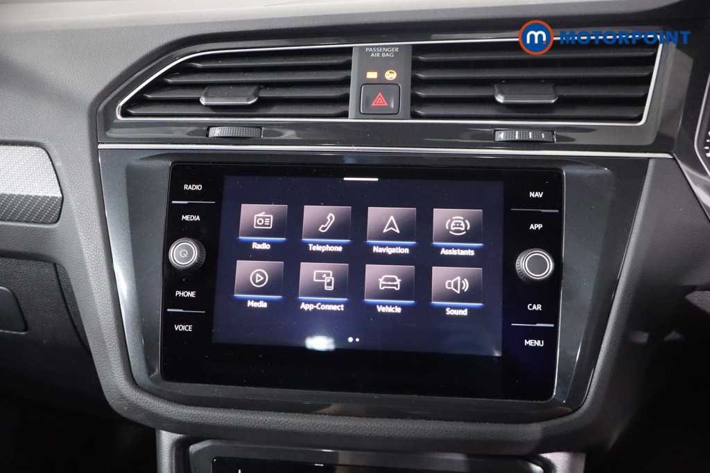 Volkswagen Tiguan R-Line Automatic Diesel SUV - Stock Number (1561400) - 21st supplementary image