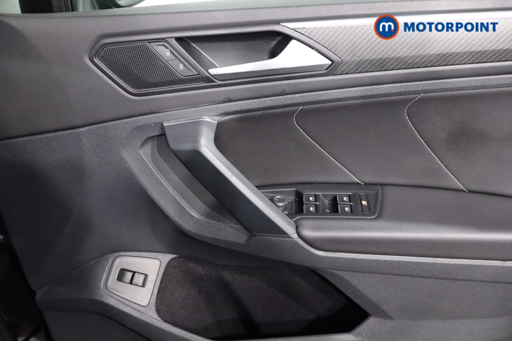 Volkswagen Tiguan R-Line Automatic Diesel SUV - Stock Number (1561400) - 23rd supplementary image