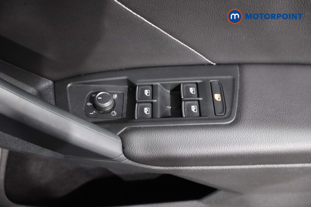 Volkswagen Tiguan R-Line Automatic Diesel SUV - Stock Number (1561400) - 25th supplementary image